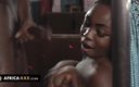 Africa-XXX: Sex incitant cu o stripteuză africană țâțoasă