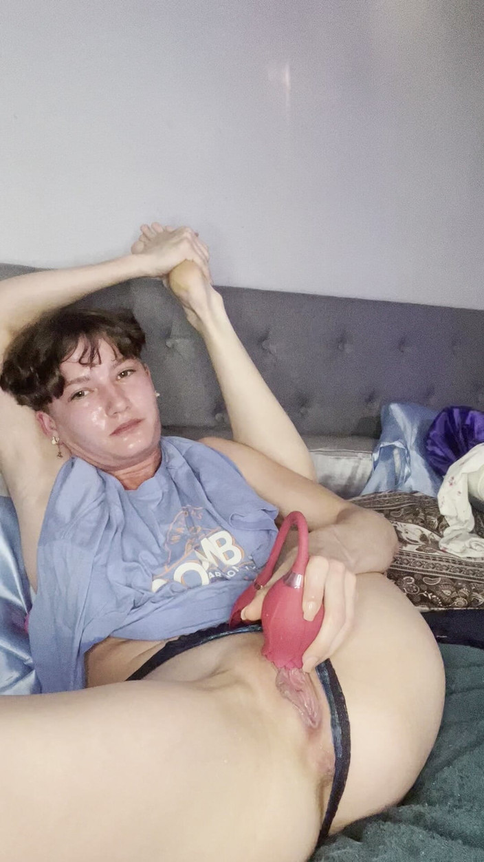 AhanuReed: BFの隣で潮吹き