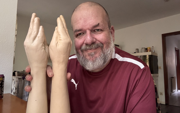 Qualzucht: First Orgasm After Illness