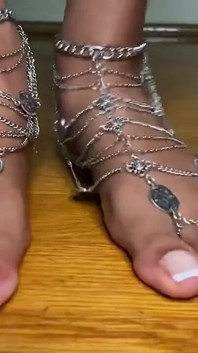 Silver Foot Jewelry'deki ayaklar