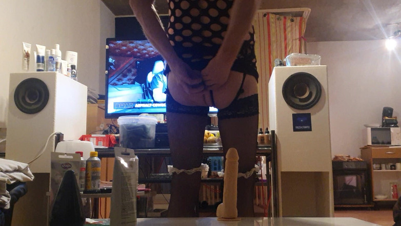 Analfetischist Crossdresser: Reite einen dildo mit meiner heißen arsch-fotze!