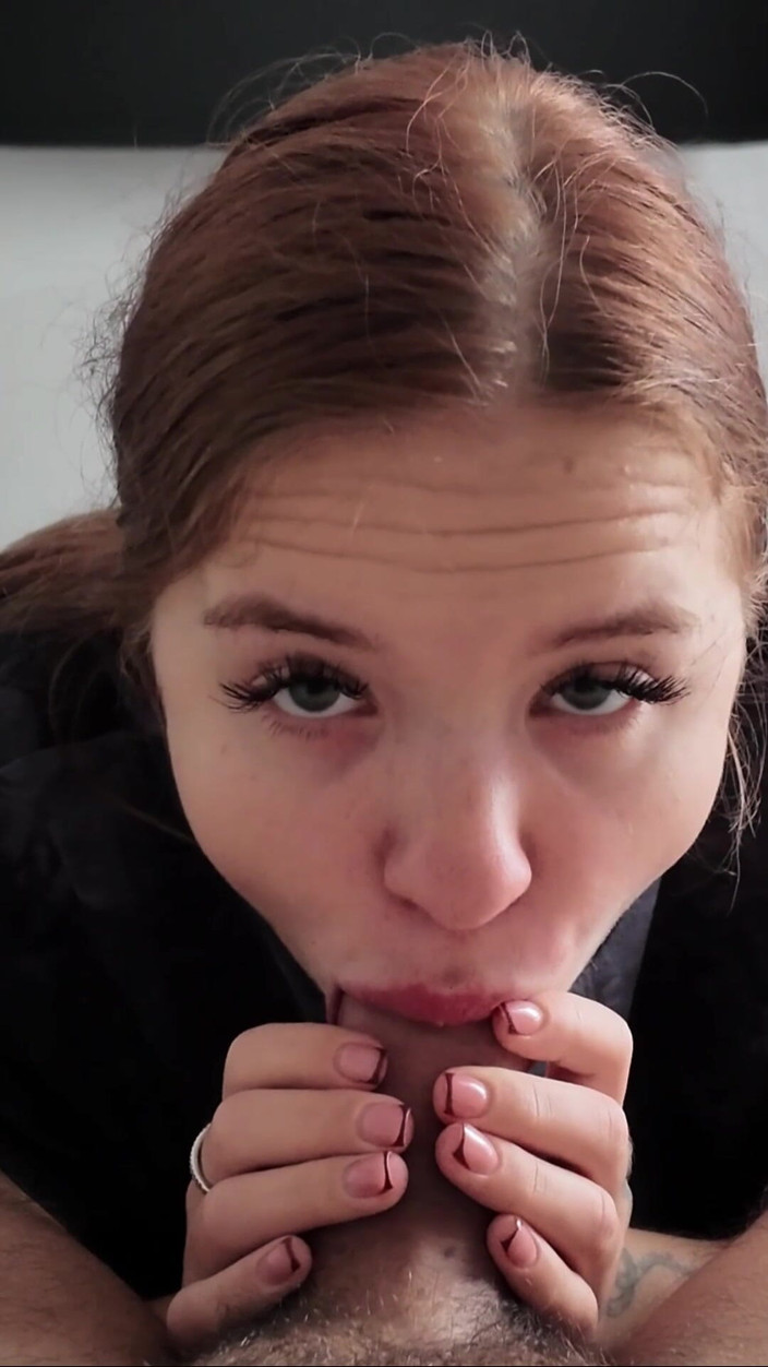 xKeryB: 和饥渴的继妹睡一张床