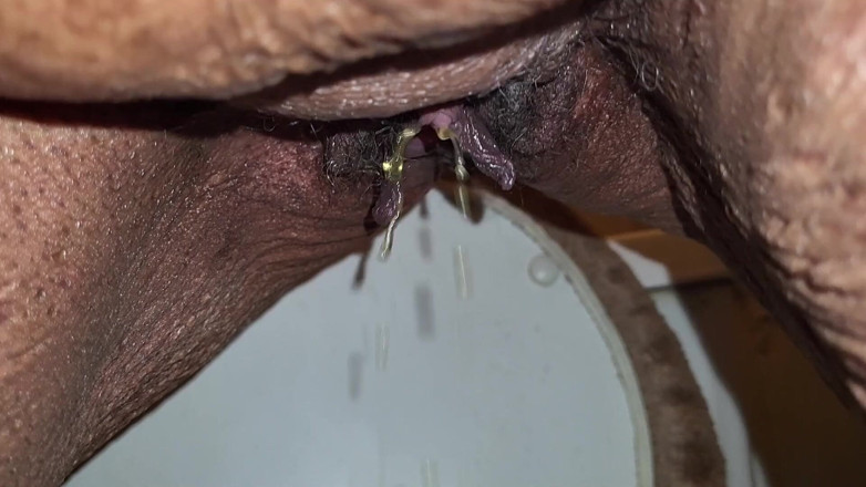 Chuck and Rob Doe: Piss &amp; Wipe Pussy with My Dirty Panties