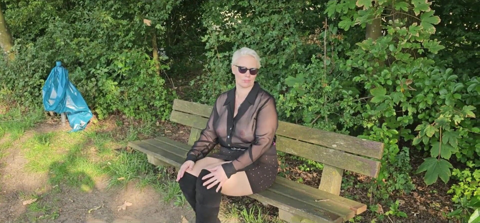 UserBitch1: Fucked Myself with My Vibrator by the Mittelland Canal