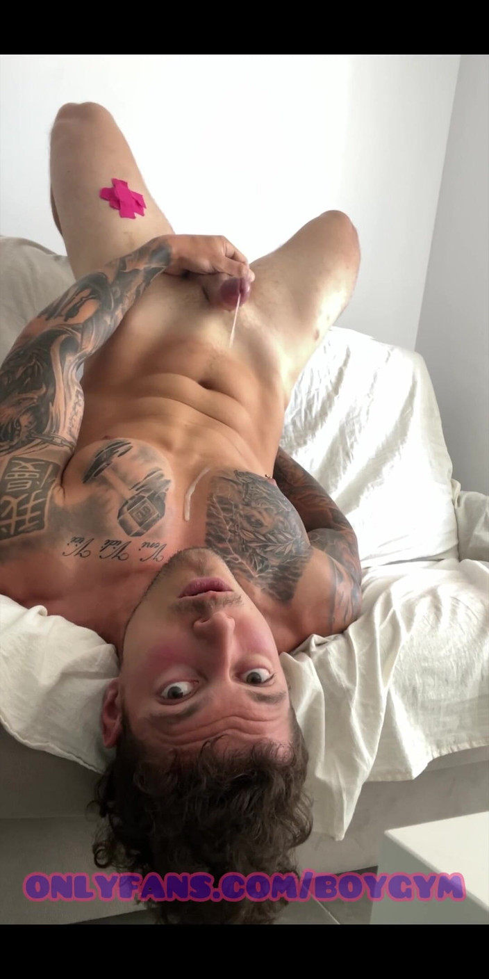 BoyGym: Grote geen handen komen klaar in mijn enorme pikken