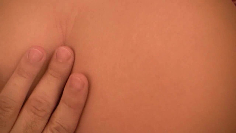 ONLYFREAKSX: 애널 스트레칭 후 헐렁한 젖은 튀어나온 로즈버드 Prolapse