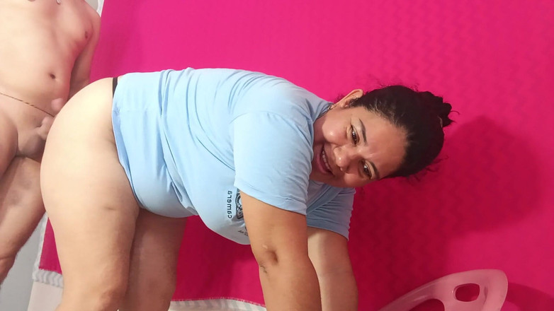 Valkyrieandluigy: Tief in den hals, schöne latina