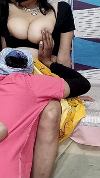 เดซี หีสีชมพู บีบีขี่ควยใหญ่ของน้องเขยในห้องหอพัก