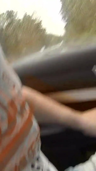 Růžová děvka mi kouří péro