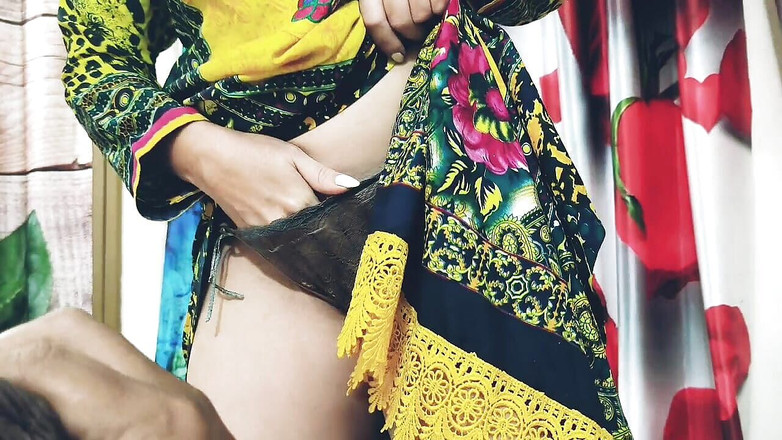 Bolly Karma: Kocamın zenci arkadaşı beni seviyor