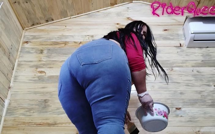 Riderqueen BBW Step Mom Latina Ebony: Suscriptor - Sexy BBW Painting Her Cabin Pt5