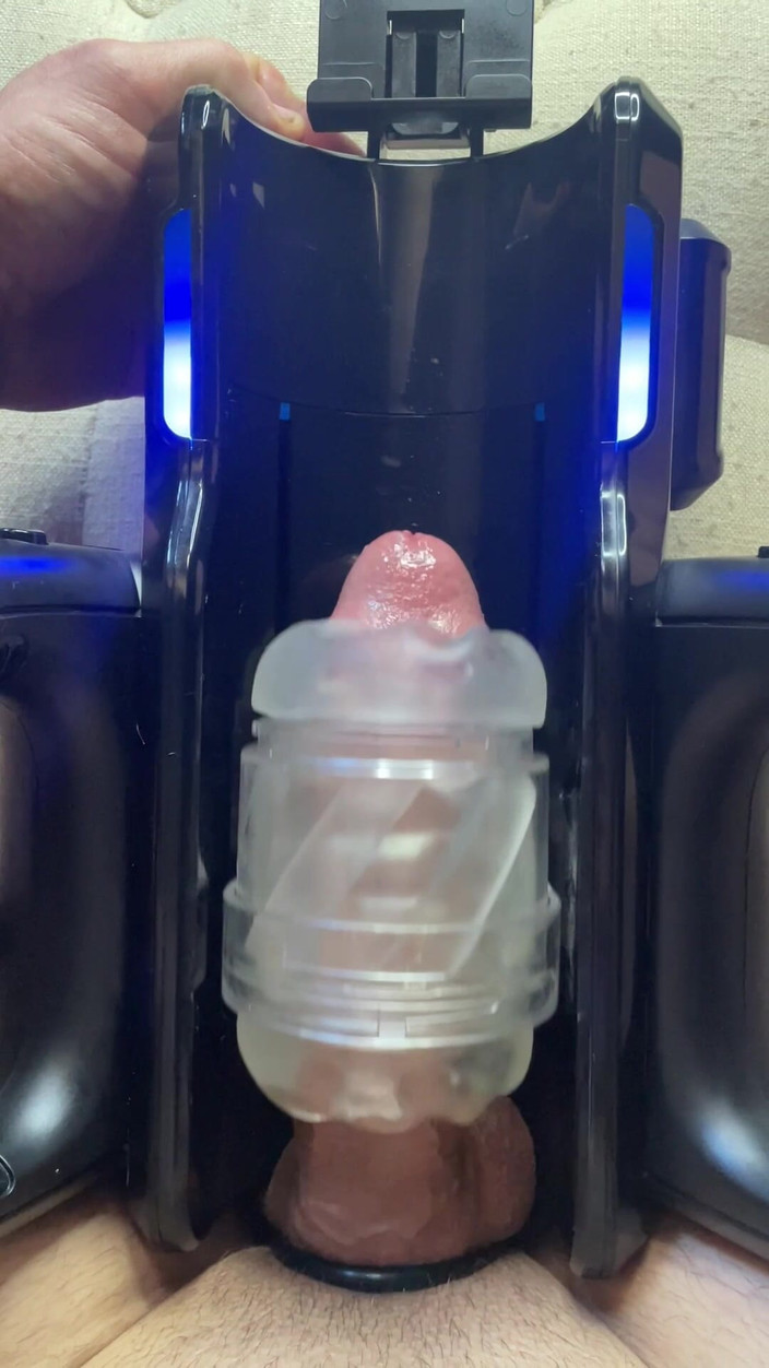 Lenox Long: Auto Stroker Drains Week Long Nut