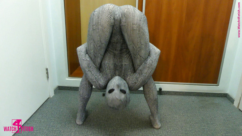 Gymnastic: Sorpresa en el armario