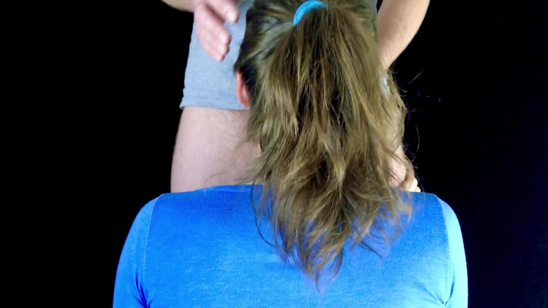 Anna Shpilman: Blowjob sensual dan sperma dalam seluar dalam