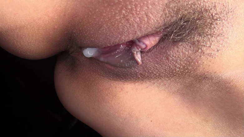 Asian porn collection: 天然巨乳日本熟女勾引男孩无码的后座车性爱