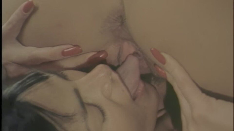 pornitaliangraffiti: Beyaz Venüs orgazm olmak üzere yalanır