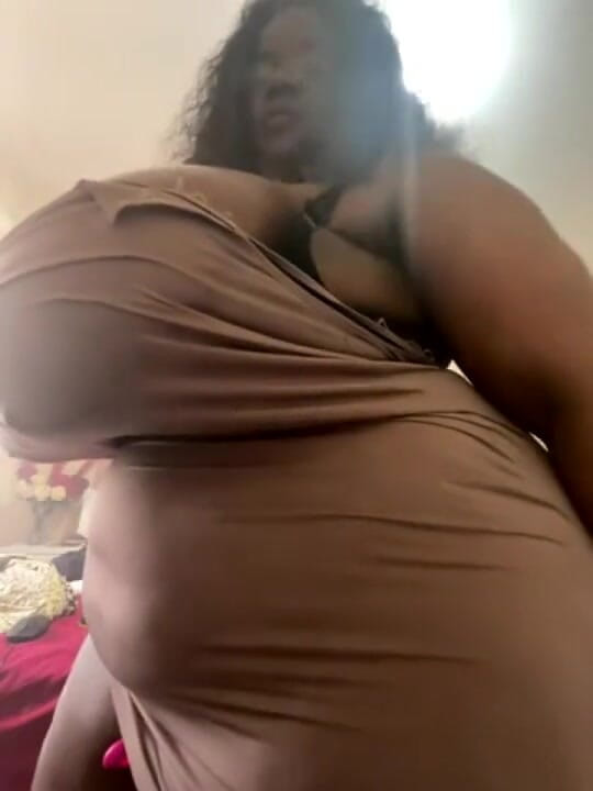 Legendary Booty Overdose: Lactante grandota milf tetas adoración y ordeño