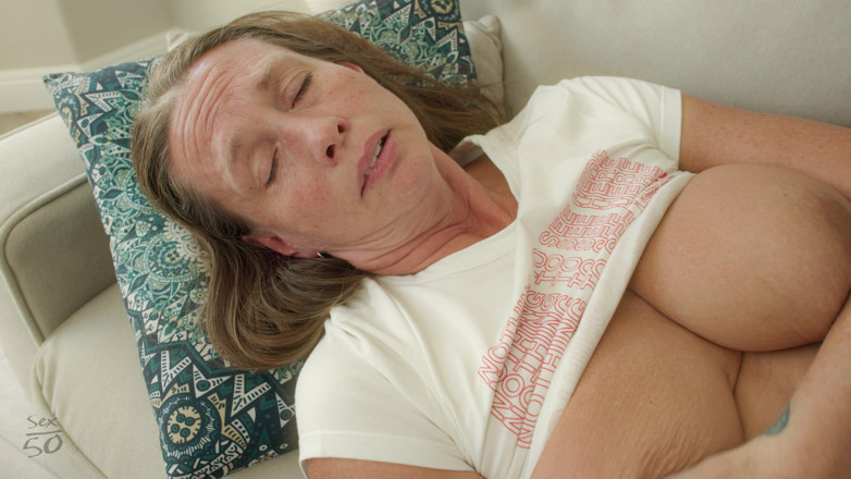 Sex Over 50: No Makeup Solo