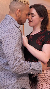 Naughty America teen babe Gracie Gates pokazuje Donny'ego, jak ssie i pieprzy !!