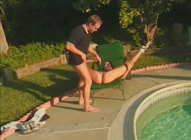 Analiscius: Vollbusige brünette milf wird in den arsch gefickt und in...