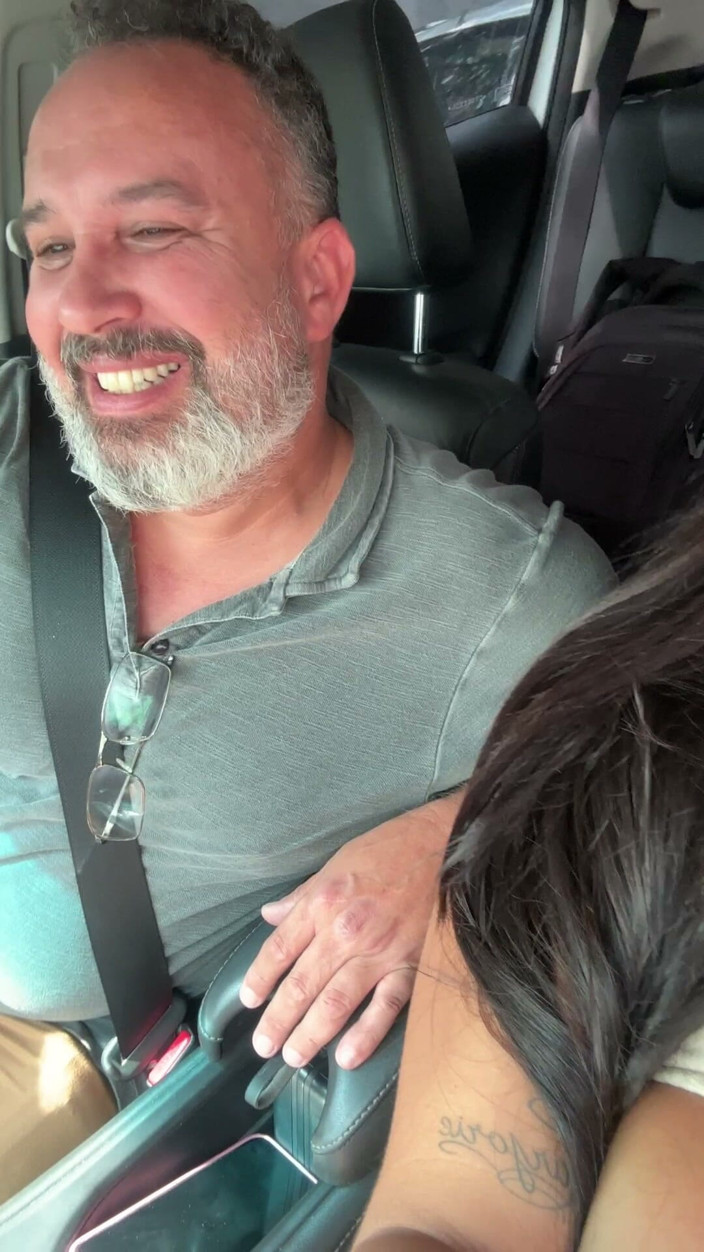 Binho Ted: É Só Ela Entrar No Meu Carro Já Quer Aprontar