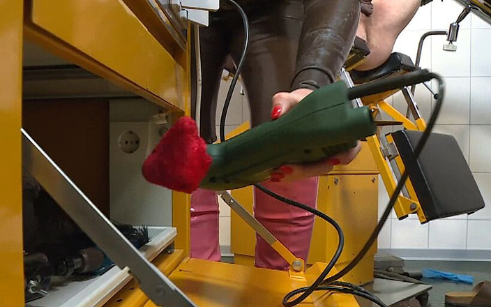 Master of porn: Divertimento con la macchina Bosch