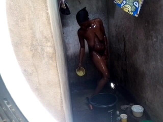 Pornsexlive: My Ebony Stepsister in The Shower