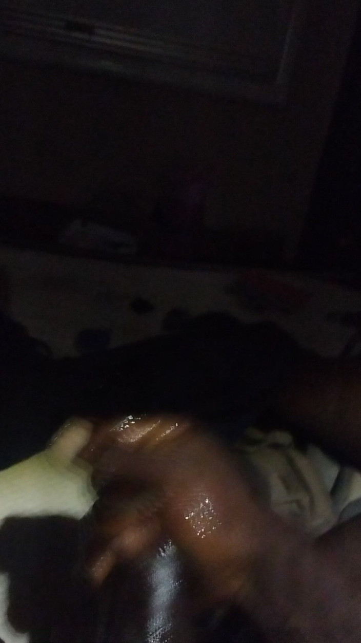 Paralax dawn: большой черный член, думая о фанате