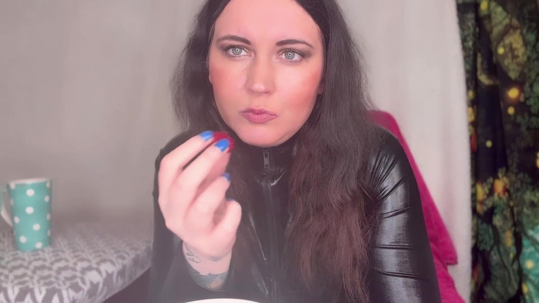 MissFFW: Miss Ffw Asmr makan raspberi