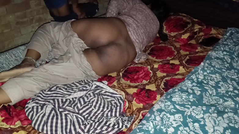 Bhabhi UP: My family came and sent me away and fucked me...