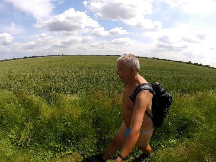 Andy: 步行 38 2025