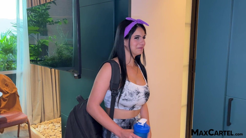 Max Cartel: Maid has big tits