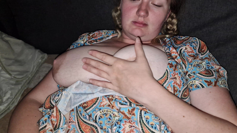 HNC Productions: 我为我的丈夫自慰我的阴户