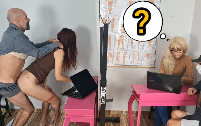 FannySquirting: ¡el Jefe Se Folla a La Secretaria Por Detrás De...