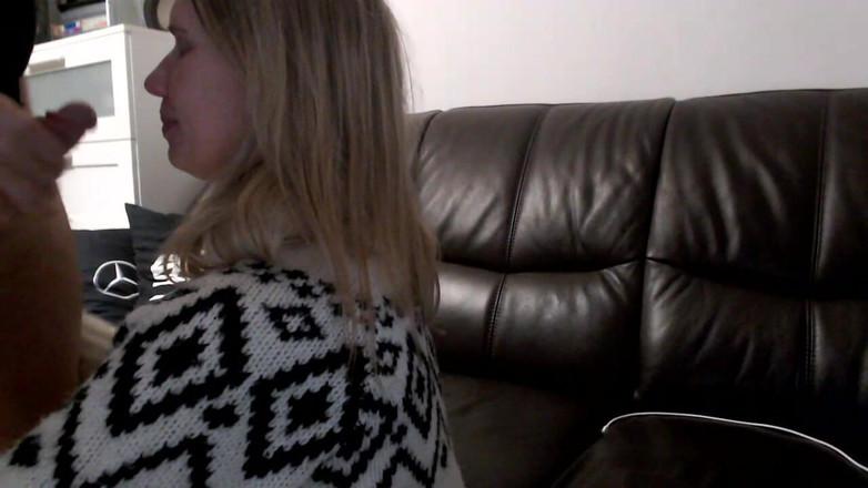 MagicStas: 顔に精液をしてフェラチオと手コキを望む女の子