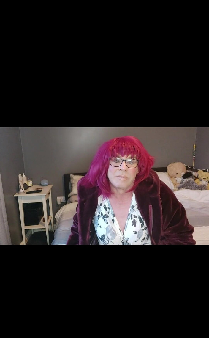 Juniperberi29: Espero que también te guste este atuendo