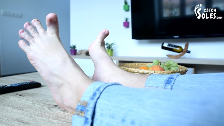 Czech Soles - foot fetish content: Sexy dirty and smelly feet that really need a bath