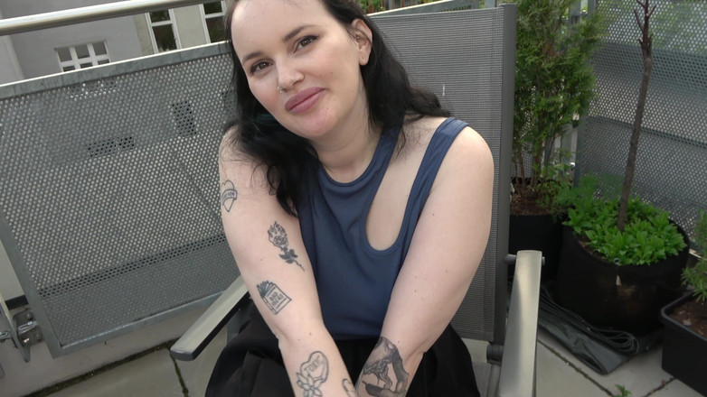 German Amateur Desire - ORRANGE MEDIA: atât de tare încât patul s-a rupt