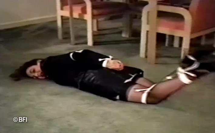 Art of Bondage: Chiedere bondage