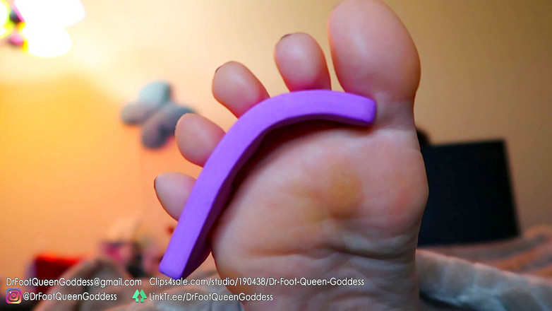 Dr. Foot Queen Goddess: Pintura de unha (cinza) parte 6