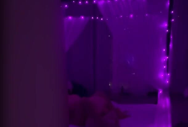 Curry: Cuckold špehuje svou ženu