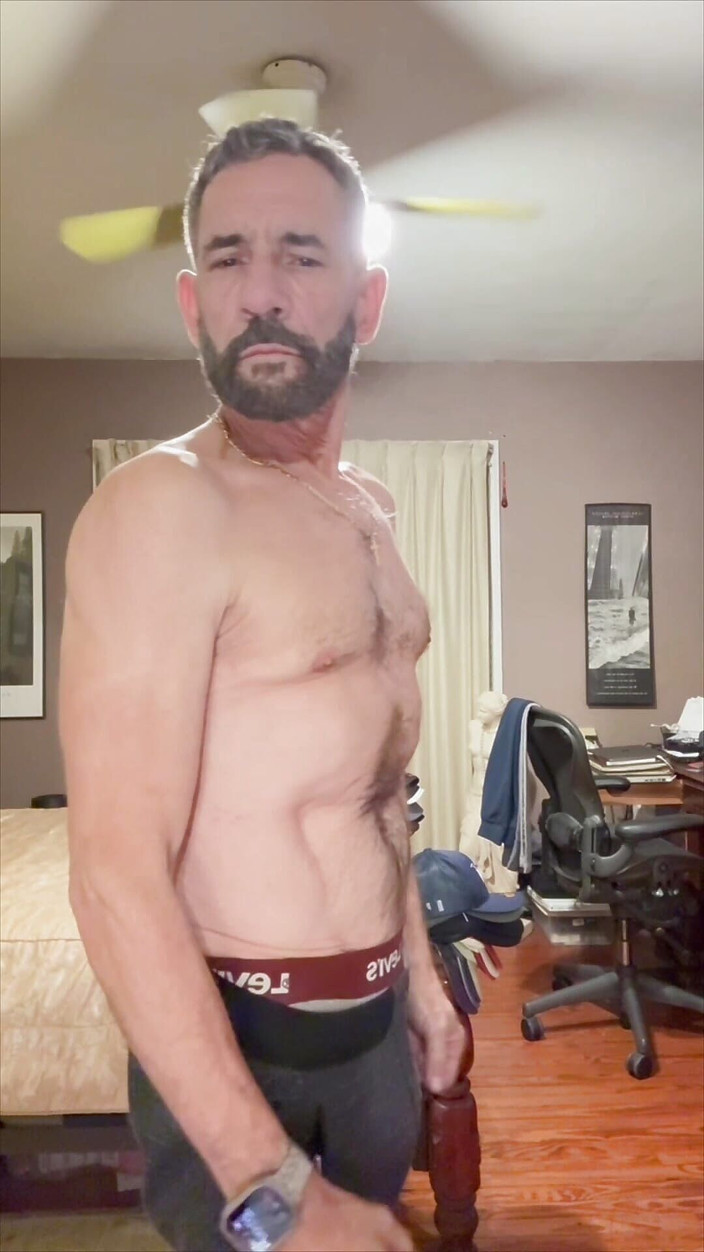 Stalionro: Раздеться для глаз