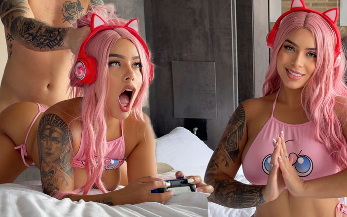 AnissaMiller: I Don't Want to Go to Dinner the Gamer Stepdaughter...