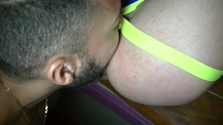 Viktor ROM by Crunchboy: Juan Perez used by Viktor Rom in the bar