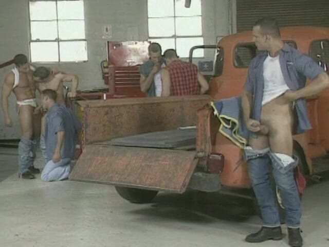 Mustang: 여친과 섹스하는 여친