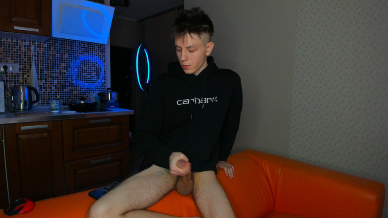 Morflot24: 饥渴的学院twingk边缘巨大的鸡巴直到爆炸性射液