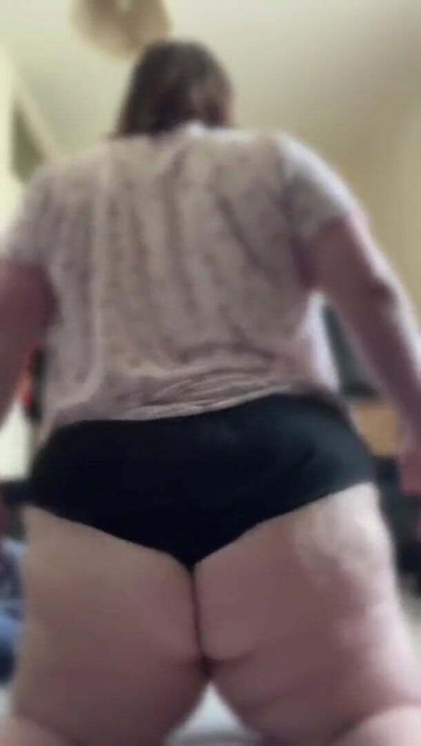 Real homemade BBW BBC porn: Bbwbootyful - Big booty striptease pussy contraction