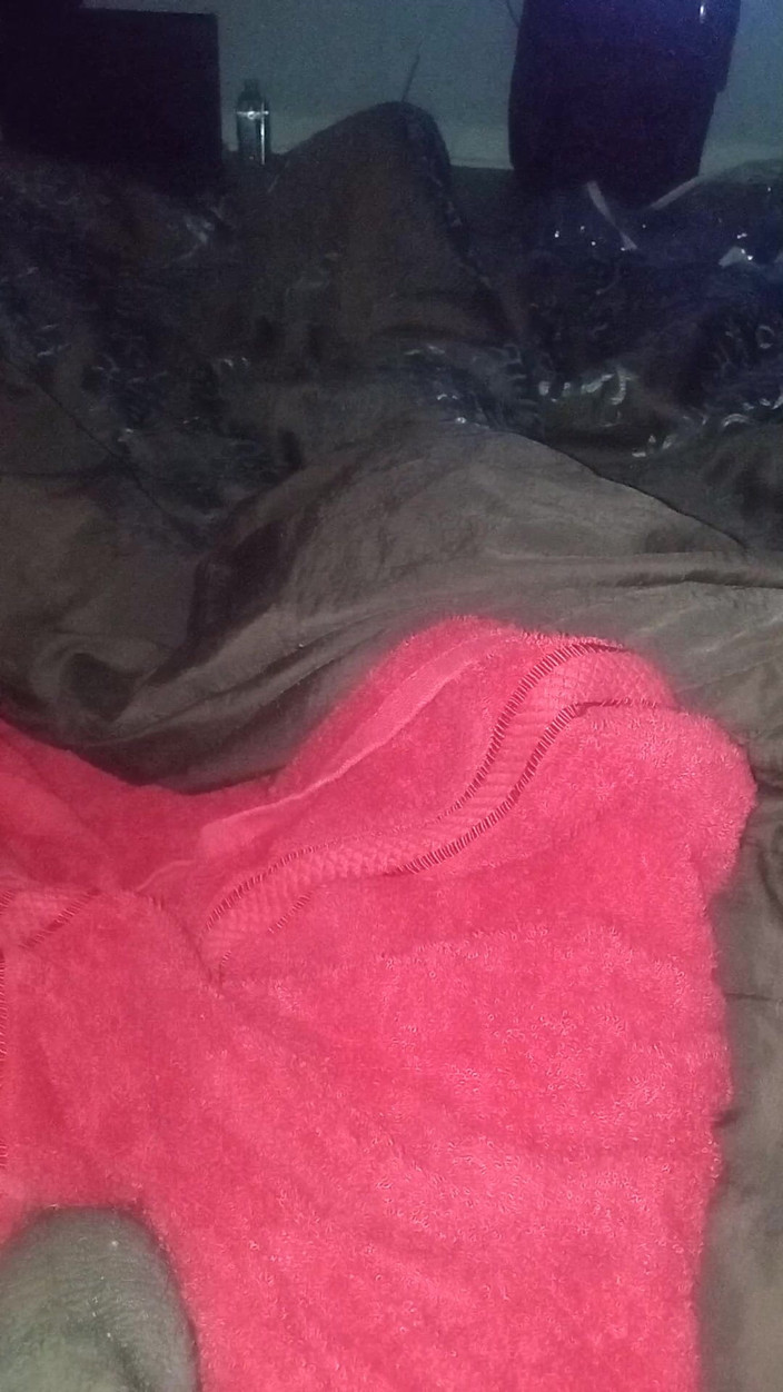 Jbanga504: Waktunya ngentot sama kontolku di tengah malam!