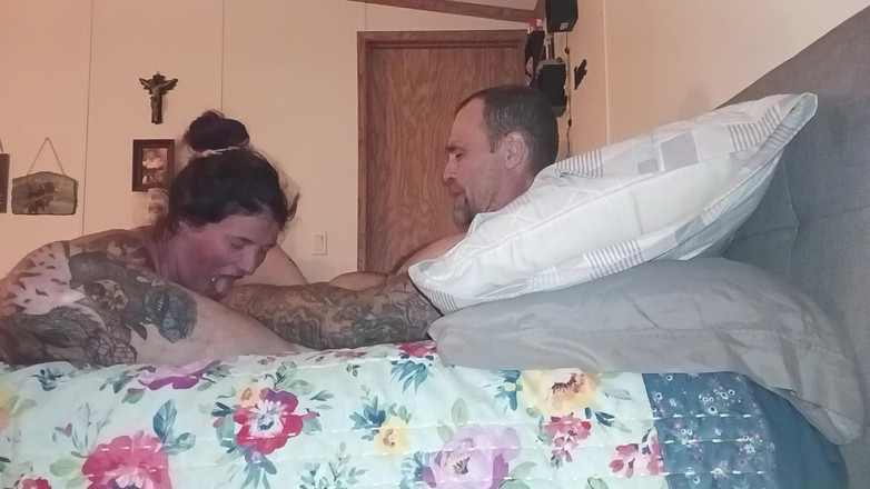 Satin Lady: Satynowa lady dostaje smacked i Gaged i nadziewane przez Jrocks...