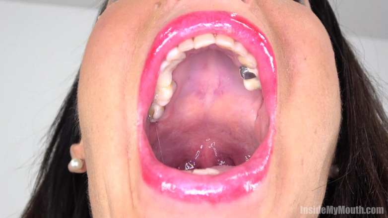 Inside My Mouth: Mouth fetish video with Valentina Sierra